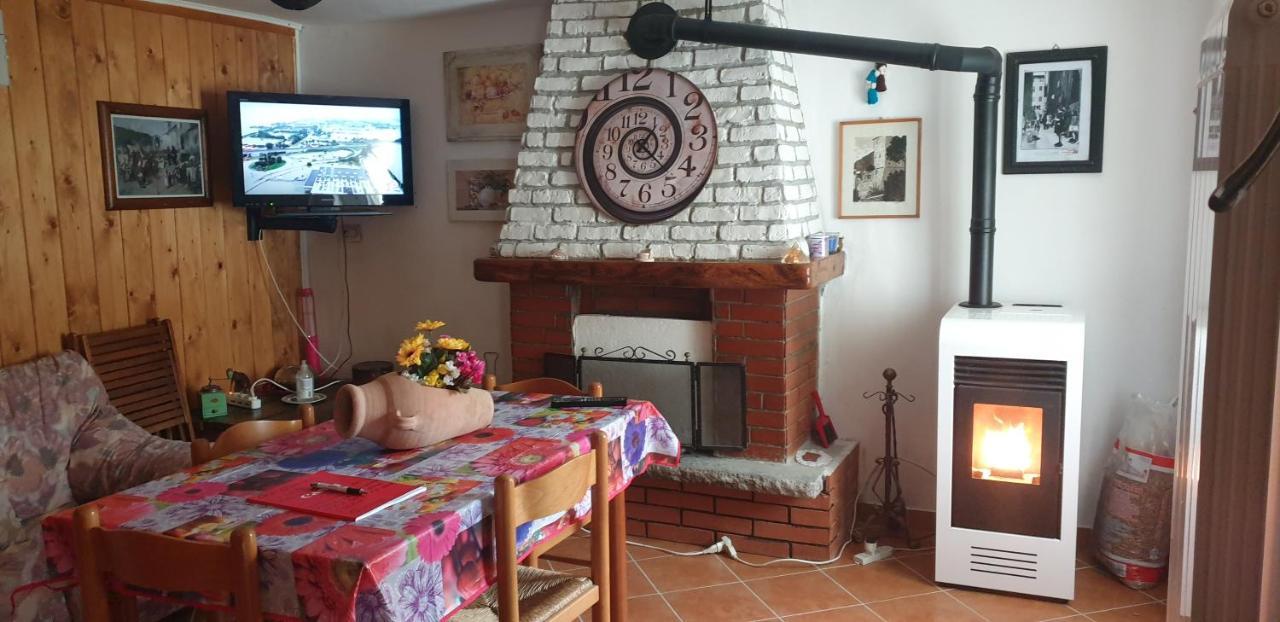 Casa Vacanze Mingos Lodio Di La Carpineta Exteriér fotografie
